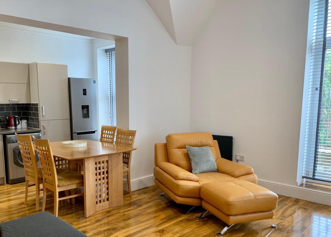 Lytham St Annes, A Spacious, High End, One Bedroomed Apartment 5 ภายนอก รูปภาพ